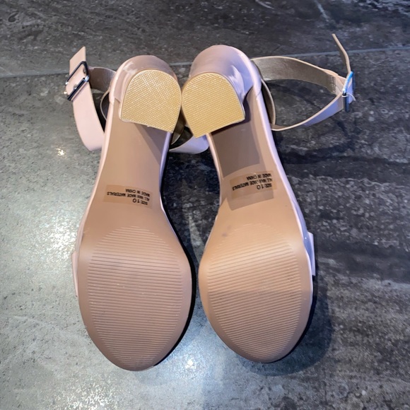 💕Blush Pink Platform Heels - Picture 7 of 7
